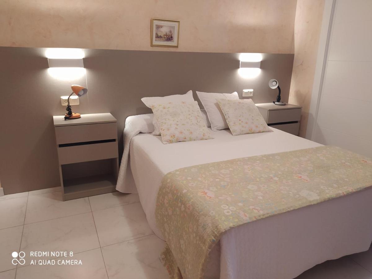 Apartamentos De Uso Turistico Fontina - Playa Montalvo - Sanxenx0 -Pontevedra سانكسينكسو المظهر الخارجي الصورة