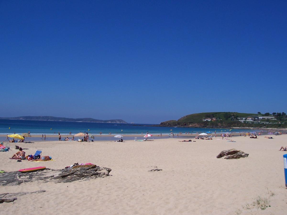 Apartamentos De Uso Turistico Fontina - Playa Montalvo - Sanxenx0 -Pontevedra سانكسينكسو المظهر الخارجي الصورة